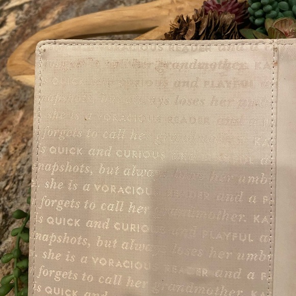 Kate Spade RARE Charm Nook Cover - Picture 5 of 9